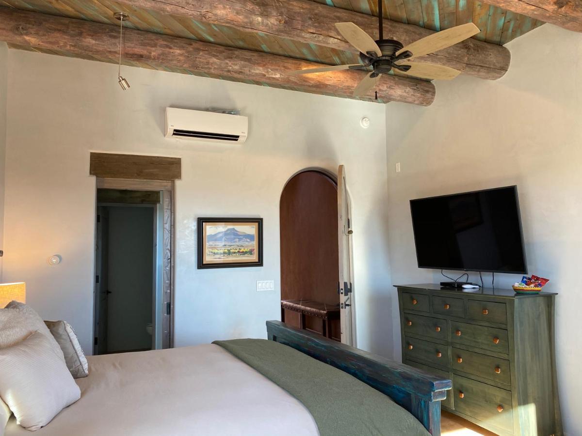 The Grand Hacienda Inn With Breakfast アビクィウ エクステリア 写真